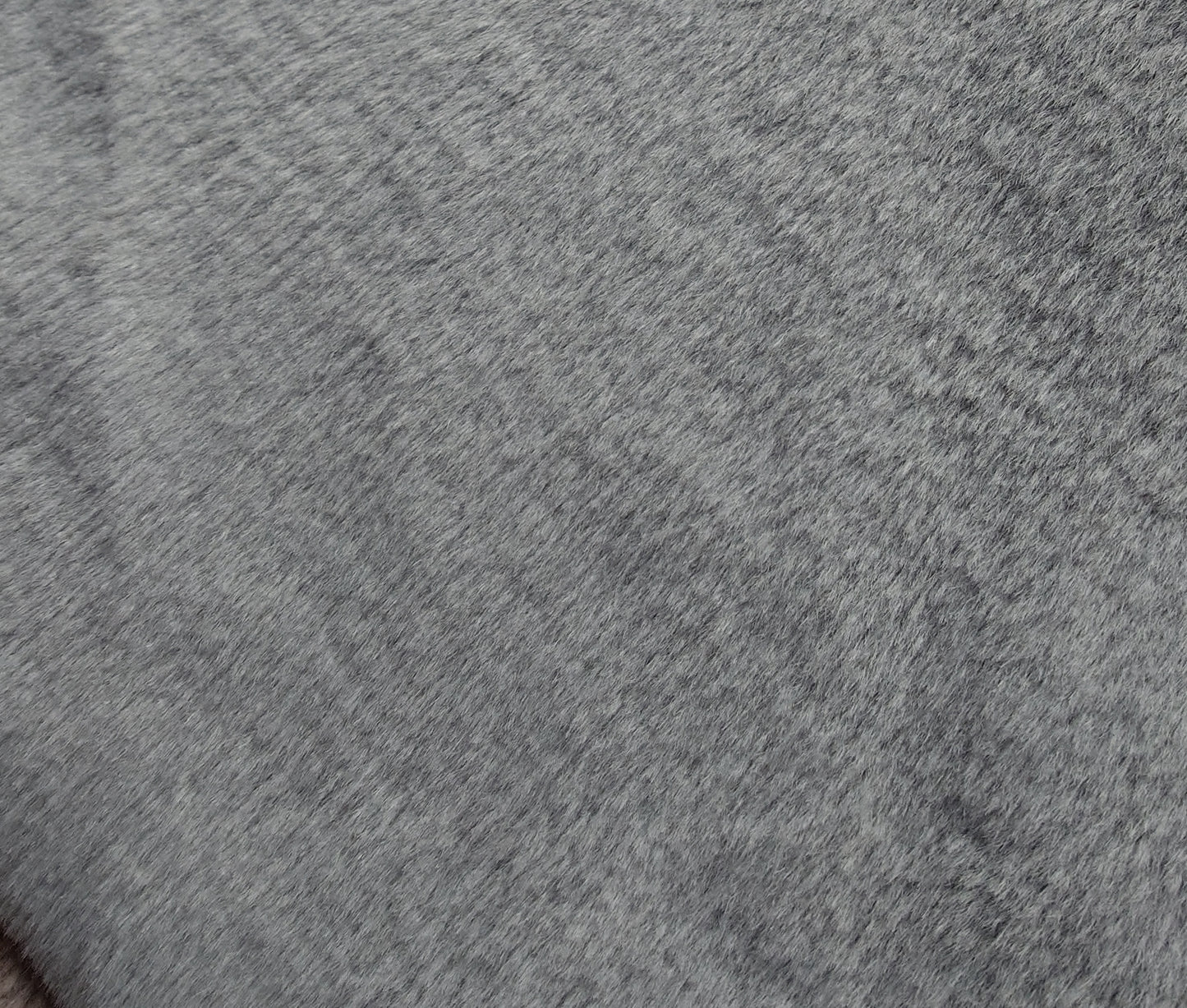 SOLD - Sunplus short light-medium gray