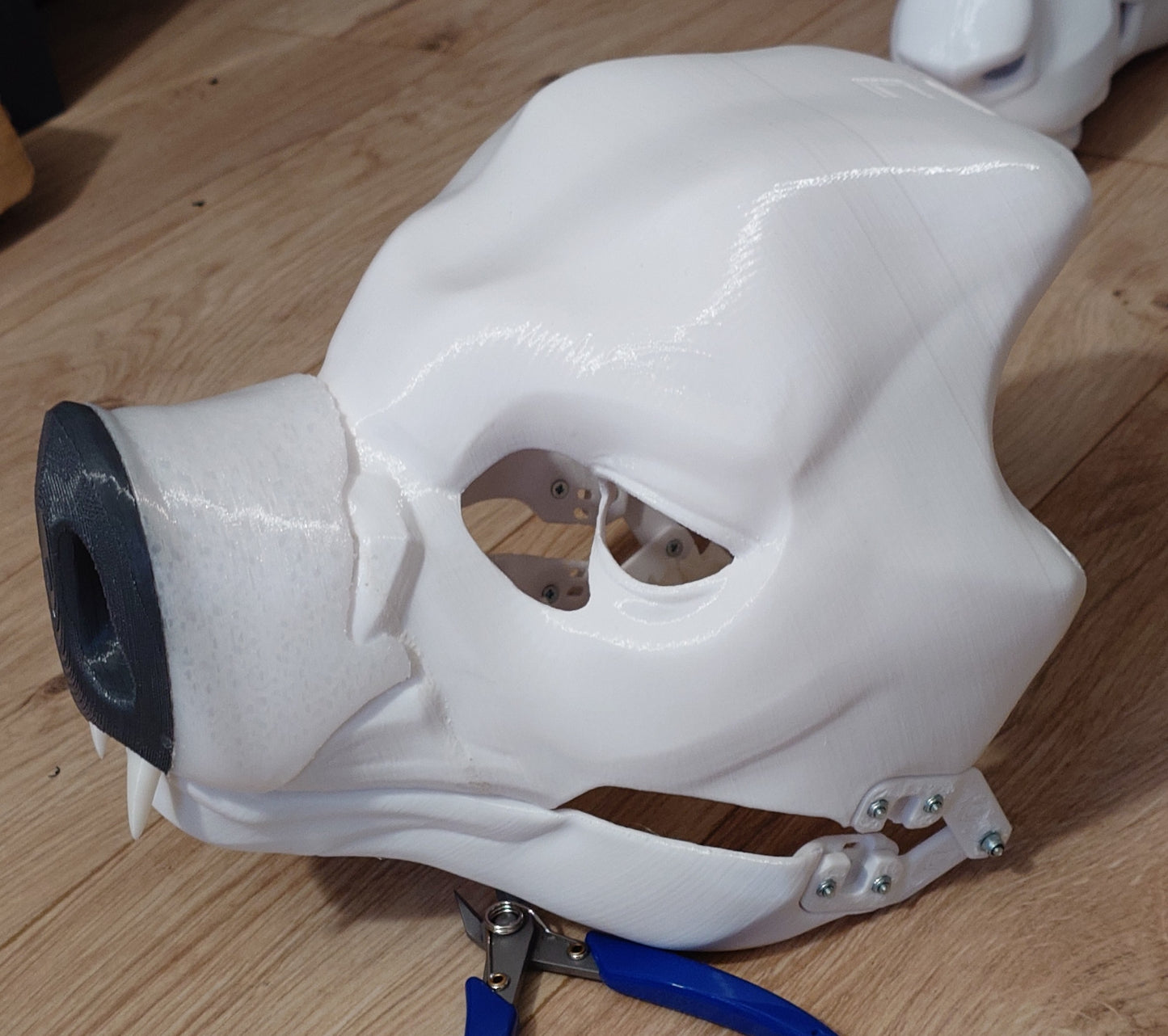 SOLD - Discounted Sonar-inspired bat base kit - size medium